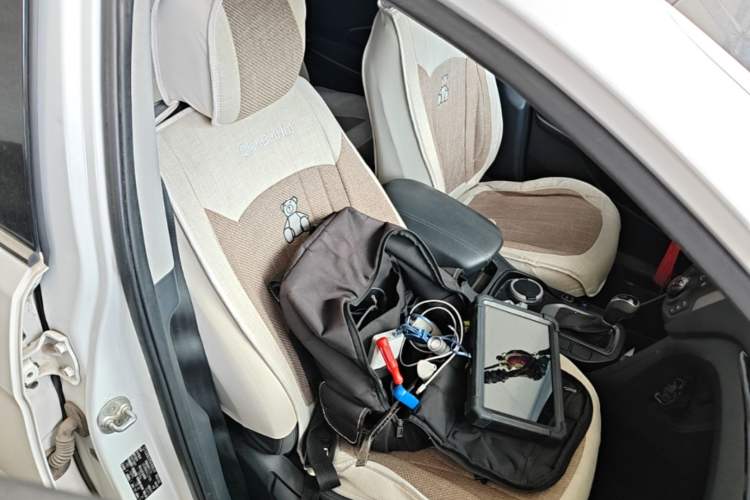 Used Hyundai Santa Fe 2013 2.4L Automatic 2WD Comfort Edition Right Front Seat