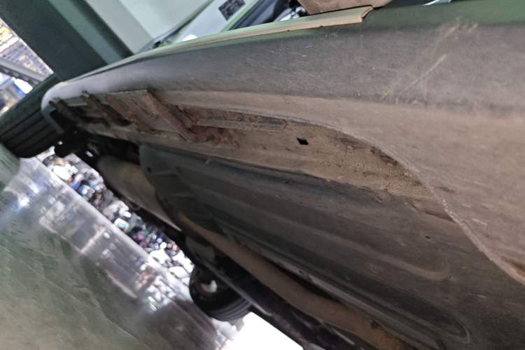 Used Hyundai Santa Fe 2013 Revised Version 2.4L Automatic All-Wheel Drive Smart Type Right Side Sill