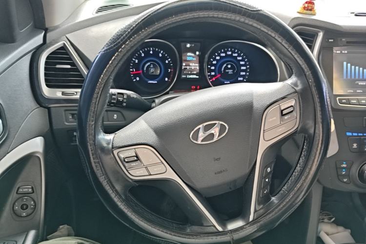 Used Hyundai Santa Fe 2013 2.4L Automatic 2WD Comfort Edition Steering Wheel