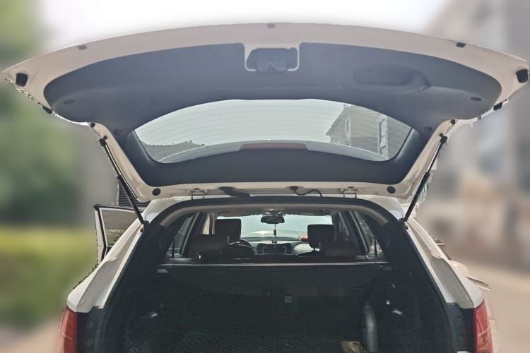 Used Hyundai Santa Fe 2013 Revised Version 2.4L Automatic All-Wheel Drive Luxury Trim Trunk