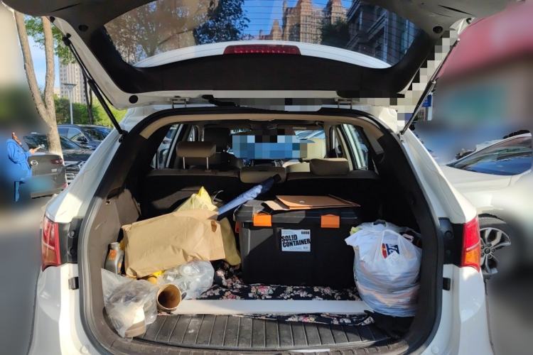 Used Hyundai Santa Fe 2013 2.4L Automatic 4x4 Smart Version Trunk