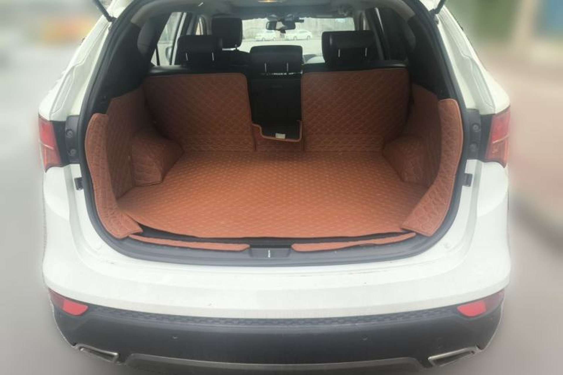 Used Hyundai Santa Fe 2013 2.4L Automatic Two-Wheel Drive Smart Version Trunk