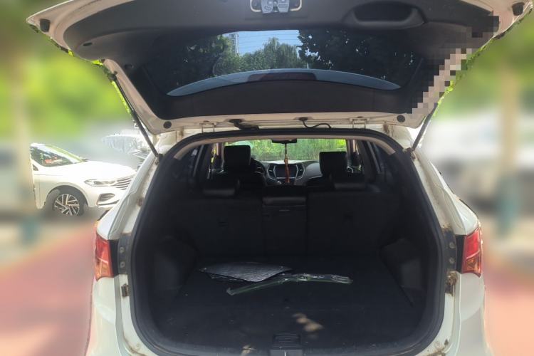 Used Hyundai Santa Fe 2013 2.4L Automatic 2WD Comfort Edition Trunk