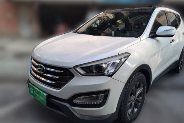 Used Hyundai Santa Fe 2013 2.4L Automatic Two-Wheel Drive Smart Version
