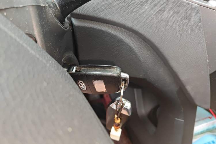 Used Hyundai Santa Fe 2013 2.4L Automatic 2WD Comfort Edition Vehicle Key