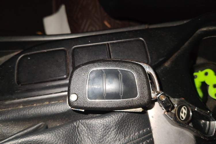 Used Hyundai Santa Fe 2013 2.4L Automatic 2WD Comfort Edition Vehicle Key