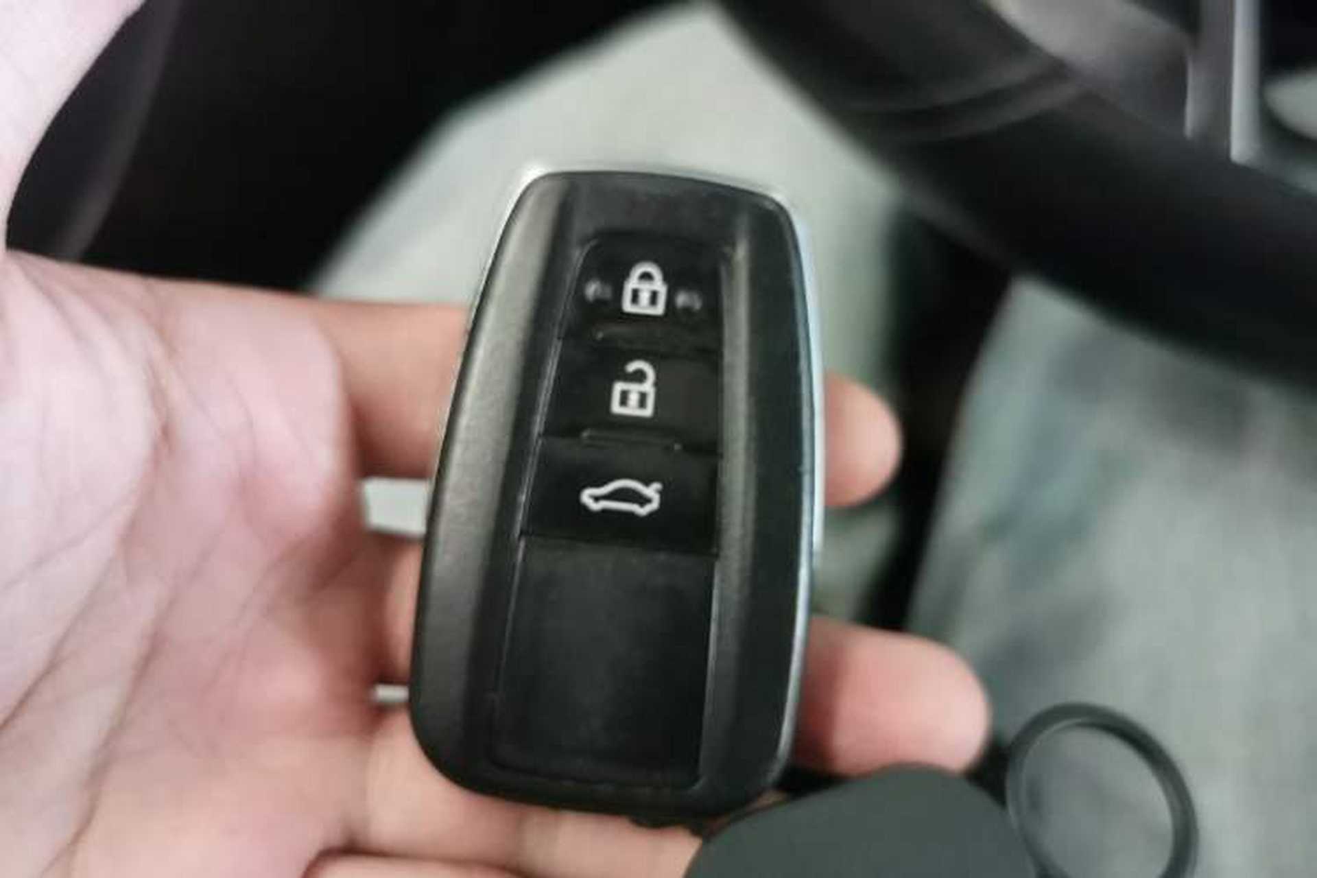 Used Hyundai Santa Fe 2013 2.4L Automatic Two-Wheel Drive Smart Version Vehicle Key