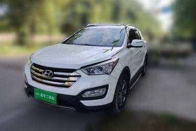 Used Hyundai Santa Fe 2013 2.4L Automatic 4x4 Smart Version