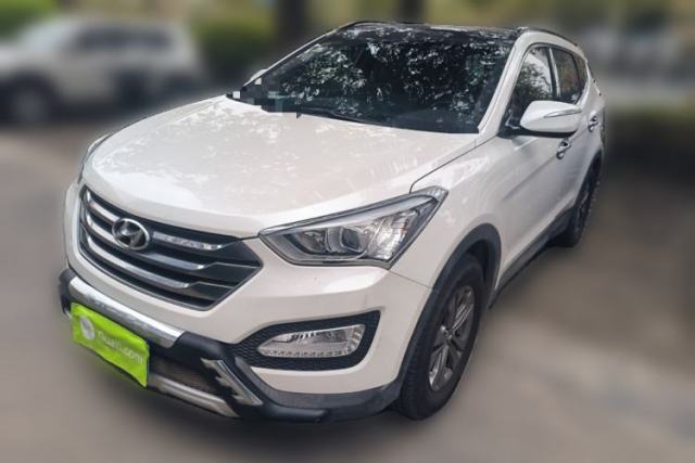 Used Hyundai Santa Fe 2013 2.4L Automatic Two-Wheel Drive Smart Version