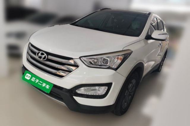 Used Hyundai Santa Fe 2013 2.4L Automatic Two-Wheel Drive Smart Version