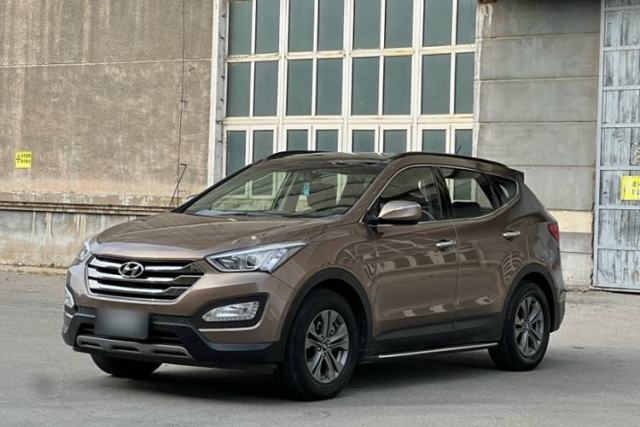 Used Hyundai Santa Fe 2013 2.4L Automatic Two-Wheel Drive Smart Version
