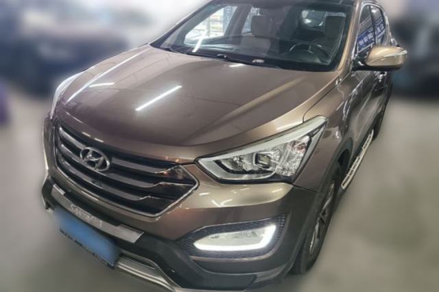 Used Hyundai Santa Fe 2013 2.4L Automatic Two-Wheel Drive Smart Version