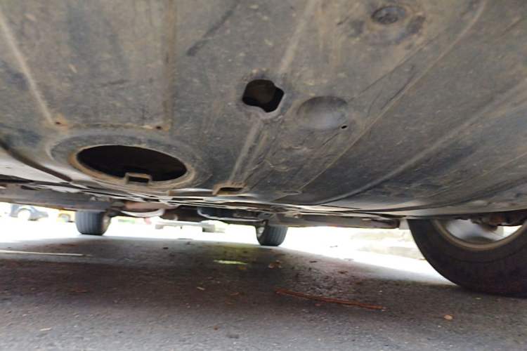 Used Hyundai Santa Fe 2013 2.4L Automatic Two-Wheel Drive Smart Version Chassis Front