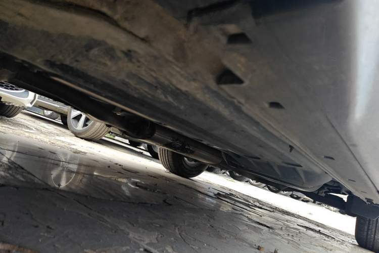Used Hyundai Santa Fe 2013 2.4L Automatic Two-Wheel Drive Smart Version Chassis Front Left