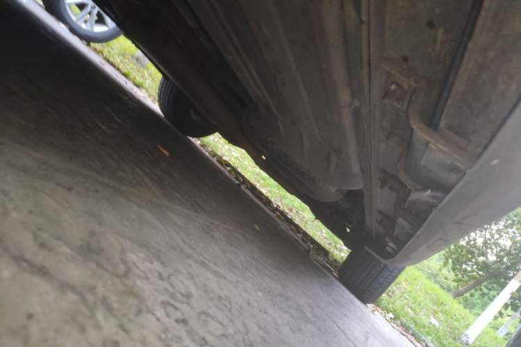 Used Hyundai Santa Fe 2013 2.4L Automatic Two-Wheel Drive Smart Version Chassis Front Left