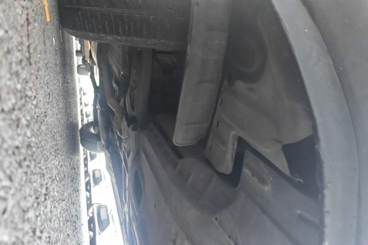 Used Hyundai Santa Fe 2013 2.4L Automatic Two-Wheel Drive Smart Version Chassis Front Right