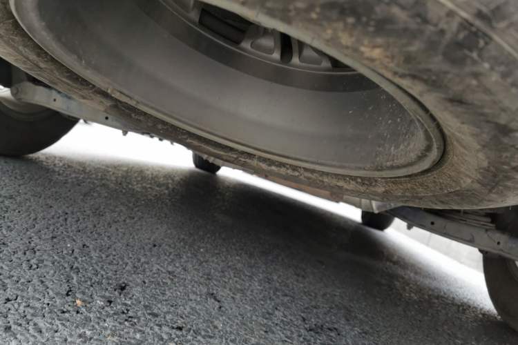 Used Hyundai Santa Fe 2013 2.4L Automatic Two-Wheel Drive Smart Version Chassis Rear