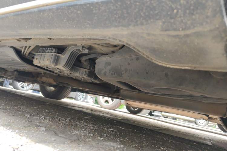 Used Hyundai Santa Fe 2013 2.4L Automatic Two-Wheel Drive Smart Version Chassis Rear Left