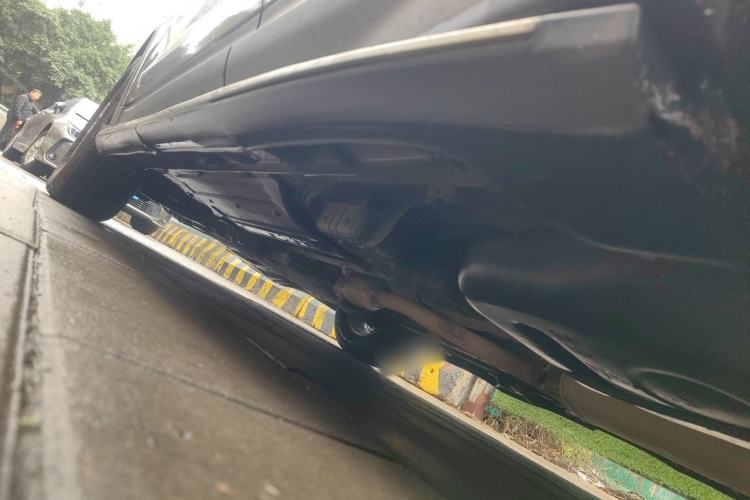 Used Hyundai Santa Fe 2013 2.4L Automatic Two-Wheel Drive Smart Version Chassis Rear Left