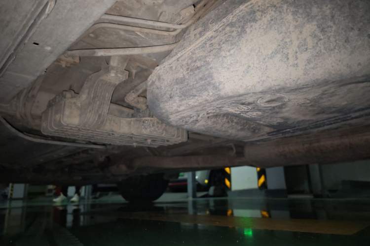 Used Hyundai Santa Fe 2013 2.4L Automatic Two-Wheel Drive Smart Version Chassis Rear Left
