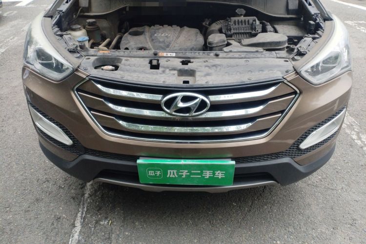 Used Hyundai Santa Fe 2013 2.4L Automatic 2WD Comfort Edition Engine Bay