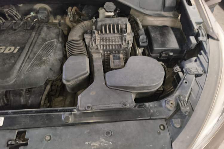 Used Hyundai Santa Fe 2013 2.4L Automatic Two-Wheel Drive Smart Version Engine Bay Left