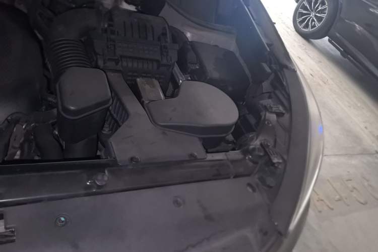 Used Hyundai Santa Fe 2013 2.4L Automatic Two-Wheel Drive Smart Version Engine Bay Left