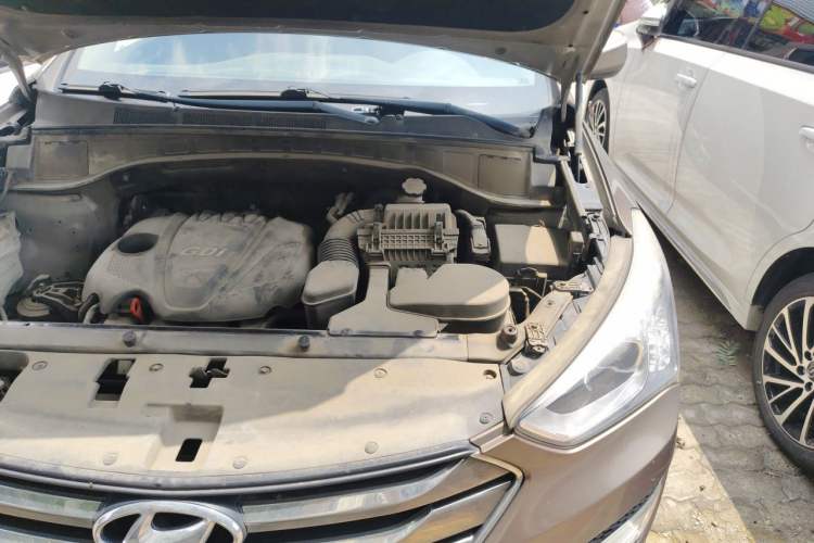 Used Hyundai Santa Fe 2013 2.4L Automatic Two-Wheel Drive Smart Version Engine Bay Left