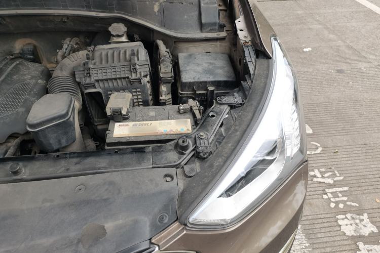 Used Hyundai Santa Fe 2013 2.4L Automatic Two-Wheel Drive Smart Version Engine Bay Left