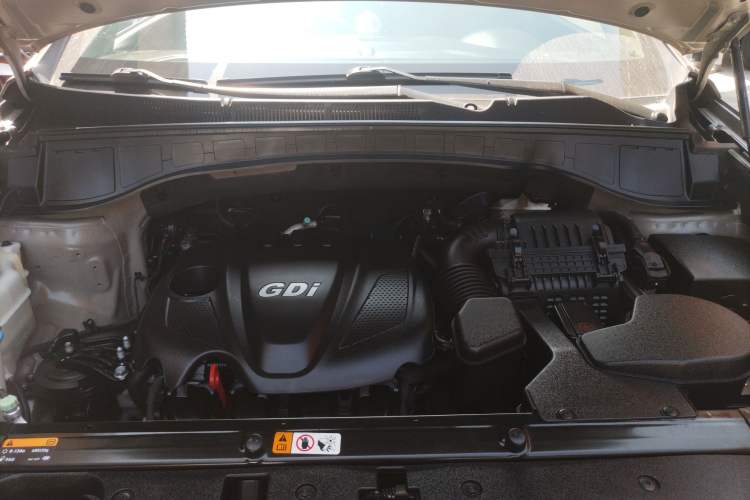 Used Hyundai Santa Fe 2013 2.4L Automatic Two-Wheel Drive Smart Version Engine Bay