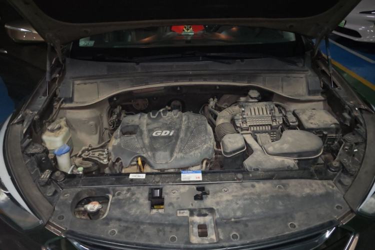 Used Hyundai Santa Fe 2013 2.4L Automatic Two-Wheel Drive Smart Version Engine Bay