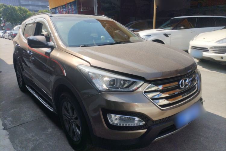 Used Hyundai Santa Fe 2013 2.4L Automatic Two-Wheel Drive Smart Version Exterior 1