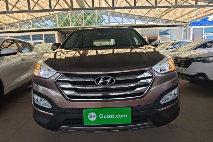 Used Hyundai Santa Fe 2013 Revised Version 2.4L Automatic All-Wheel Drive Smart Type Front