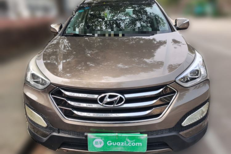 Used Hyundai Santa Fe 2013 2.4L Automatic Two-Wheel Drive Smart Version Front