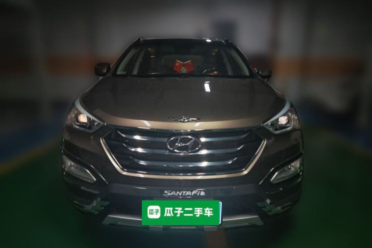 Used Hyundai Santa Fe 2013 2.4L Automatic Two-Wheel Drive Smart Version Front