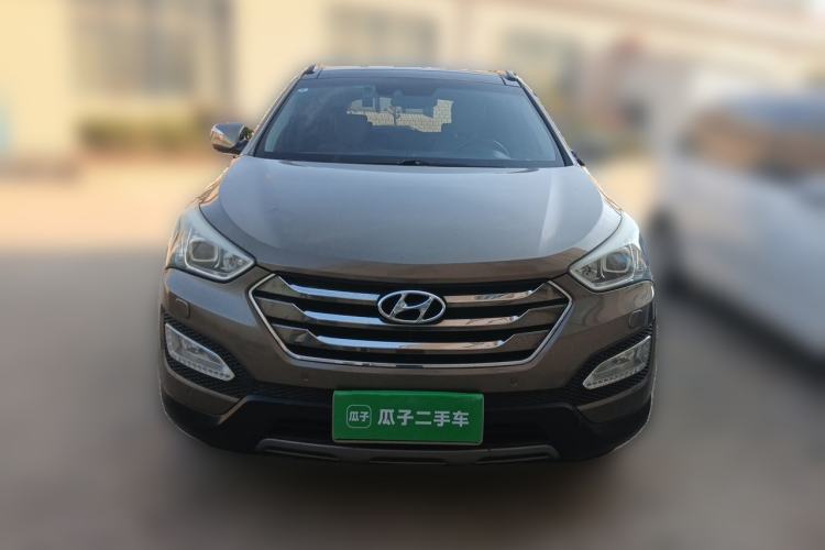 Used Hyundai Santa Fe 2013 2.0T Automatic All-Wheel Drive Top Trim Front