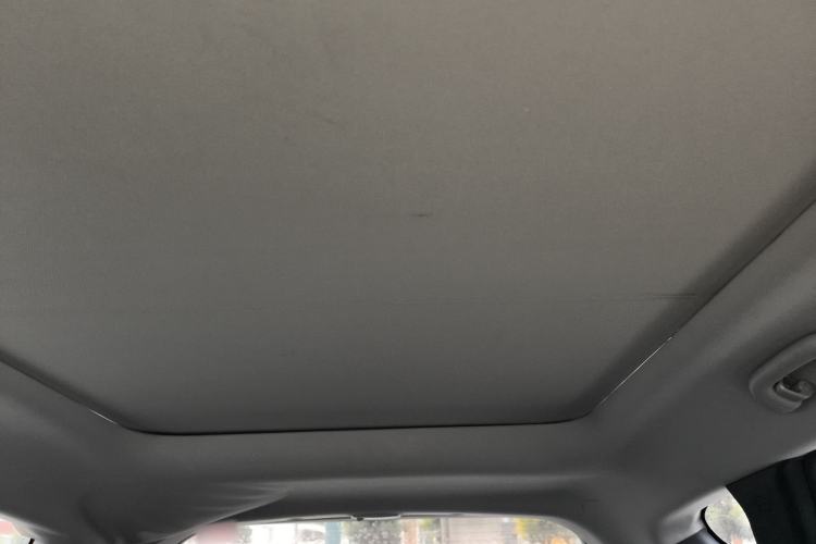Used Hyundai Santa Fe 2013 2.4L Automatic Two-Wheel Drive Smart Version Headliner