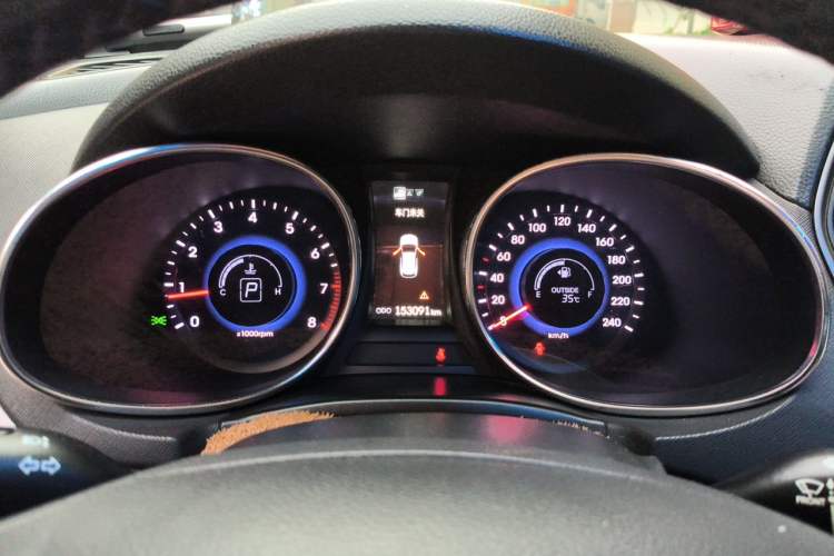 Used Hyundai Santa Fe 2013 2.0T Automatic All-Wheel Drive Prestige Version Instrument Cluster