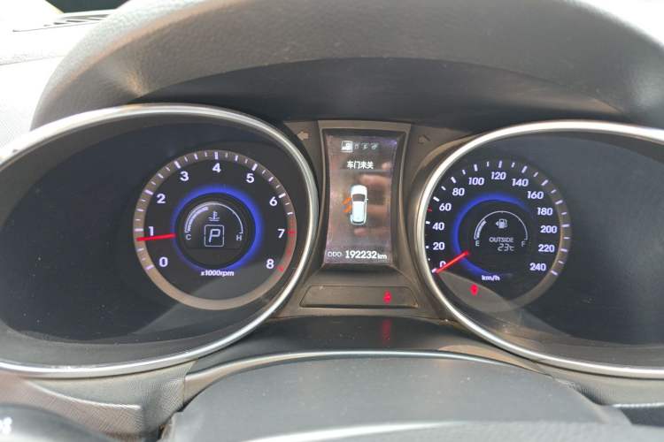 Used Hyundai Santa Fe 2013 2.4L Automatic 4x4 Comfort Edition Instrument Cluster