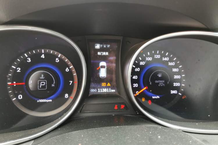 Used Hyundai Santa Fe 2013 2.4L Automatic Two-Wheel Drive Smart Version Instrument Cluster