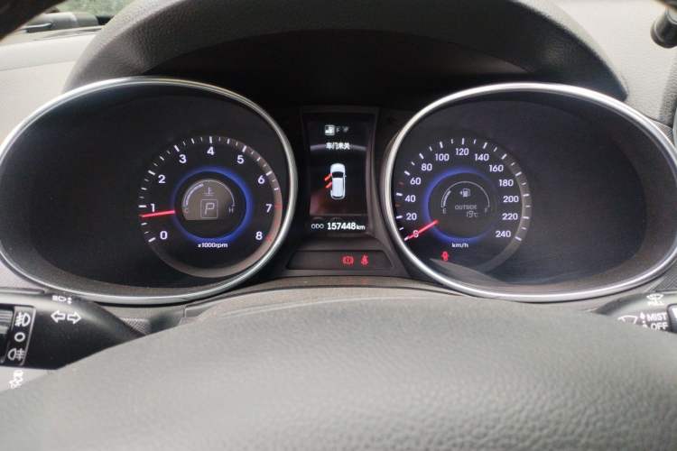 Used Hyundai Santa Fe 2013 2.4L Automatic 2WD Comfort Edition Instrument Cluster