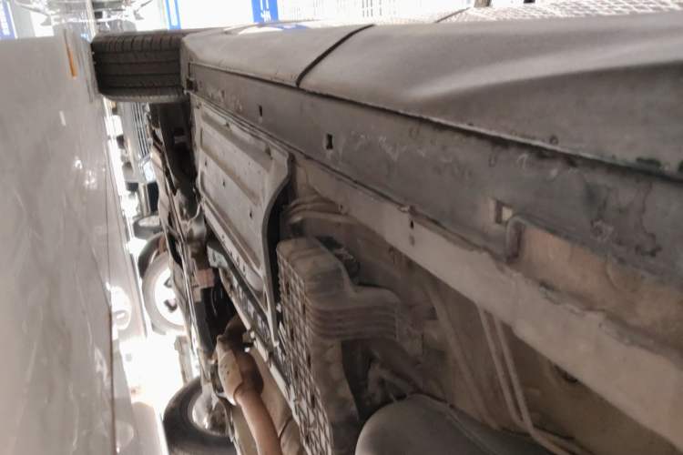 Used Hyundai Santa Fe 2013 2.4L Automatic Two-Wheel Drive Smart Version Left Side Sill