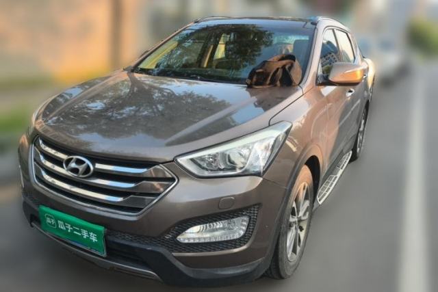 Used Hyundai Santa Fe 2013 2.4L Automatic 4x4 Prestige Edition