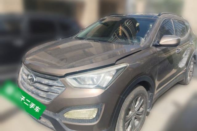 Used Hyundai Santa Fe 2013 2.4L Automatic Two-Wheel Drive Smart Version