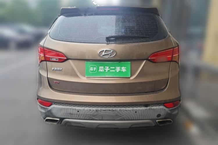Used Hyundai Santa Fe 2013 2.4L Automatic Two-Wheel Drive Smart Version Rear
