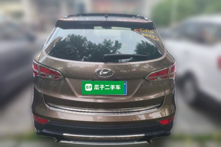 Used Hyundai Santa Fe 2013 2.4L Automatic Two-Wheel Drive Smart Version Rear