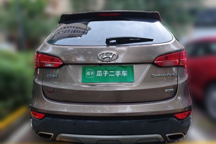 Used Hyundai Santa Fe 2013 Revised Version 2.4L Automatic All-Wheel Drive Smart Type Rear