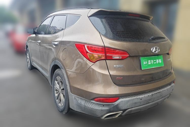 Used Hyundai Santa Fe 2013 2.4L Automatic Two-Wheel Drive Smart Version Rear Left 45 Deg