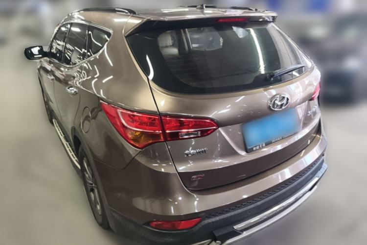 Used Hyundai Santa Fe 2013 2.4L Automatic Two-Wheel Drive Smart Version Rear Left 45 Deg
