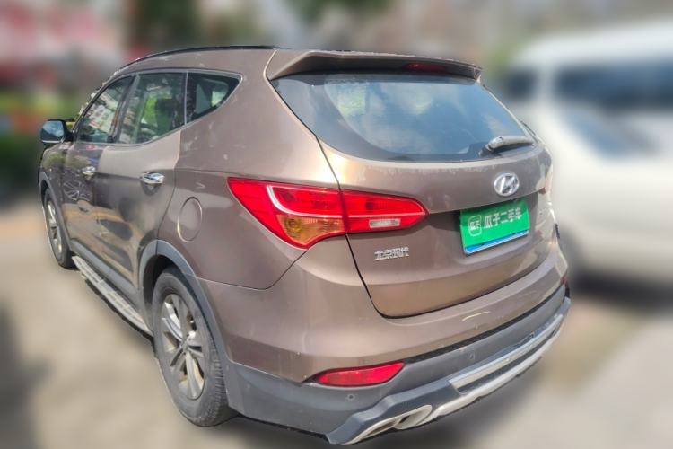 Used Hyundai Santa Fe 2013 2.4L Automatic Two-Wheel Drive Smart Version Rear Left 45 Deg